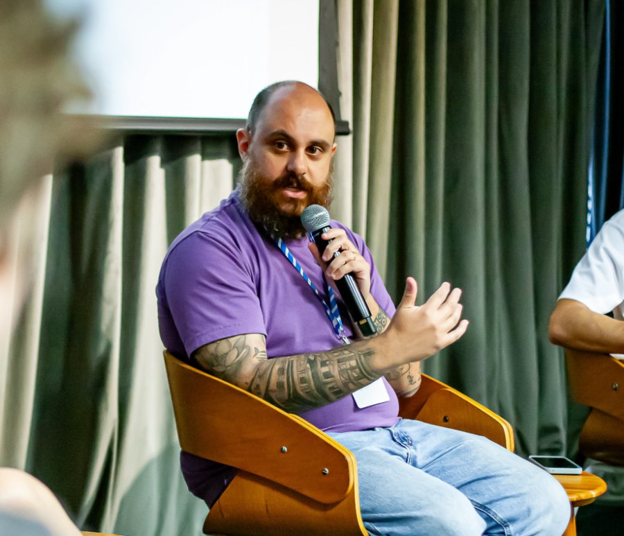 Thiago Fontinhas speaking